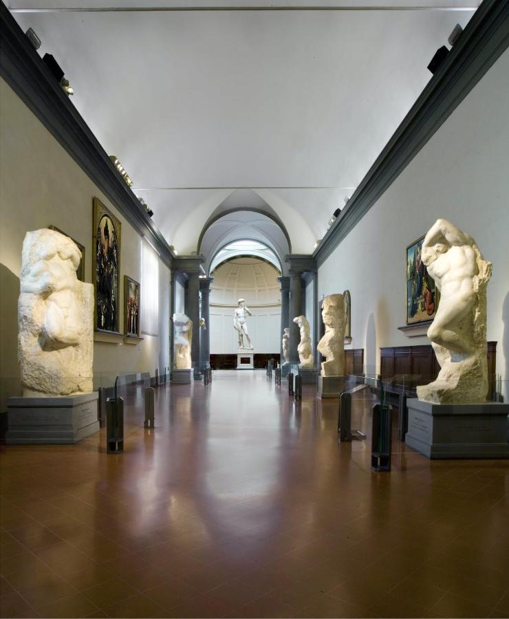 Historic Center Palace - Huge 4 Bedrooms Santa Croce Apartment - By Likehomeflorence Exterior photo