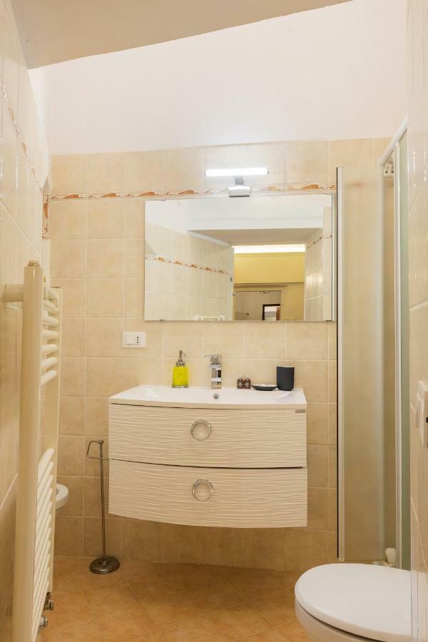 Historic Center Palace - Huge 4 Bedrooms Santa Croce Apartment - By Likehomeflorence Exterior photo